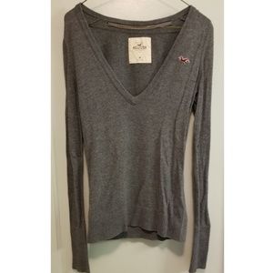 Hollister womens gray sweater.